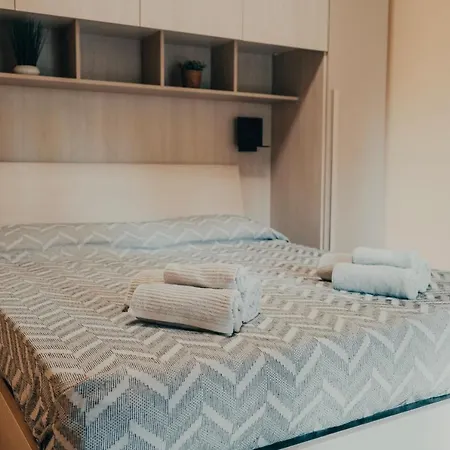 Apartament Casa Calandri - Con Terrazza - Free Wi-fi - Ac Margarita