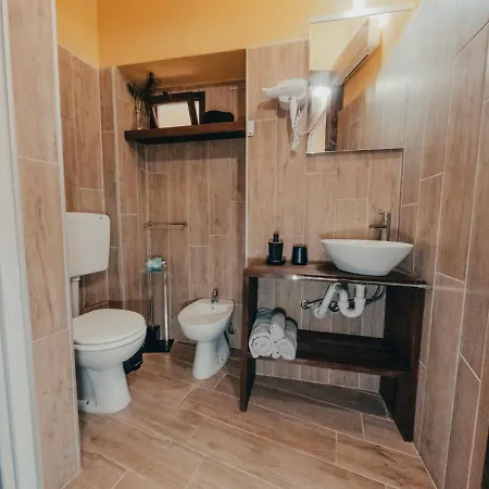 Casa Calandri - Con Terrazza - Free Wi-fi - Ac Apartament Margarita