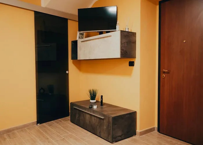 Casa Calandri - Con Terrazza - Free Wi-fi - Ac 公寓
